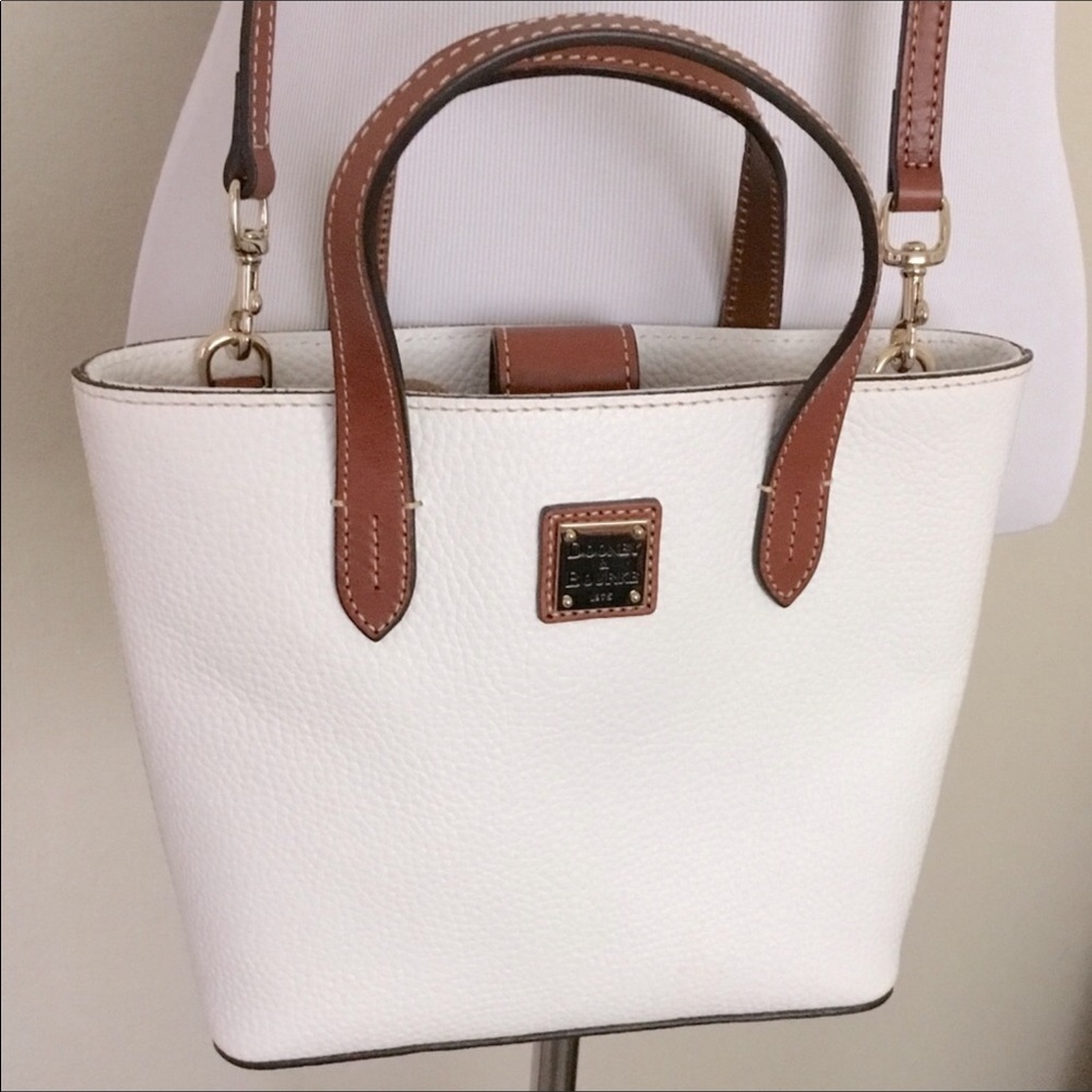 Dooney & Bourke White Leather Crossbody Like new👜